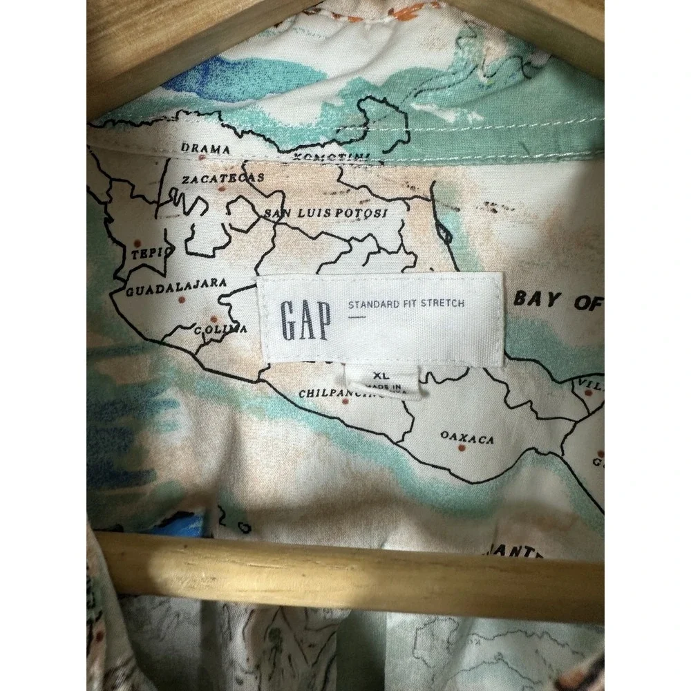 GAP Shirt Mens XL Multicolor Map Print Standard Fit Stretch Travel Resort Casual - Picture 3 of 6